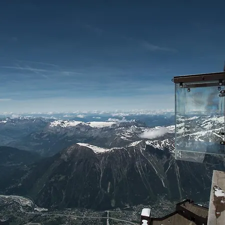 Aiguille Du Midi - Le Chamo'nid * Chamonix